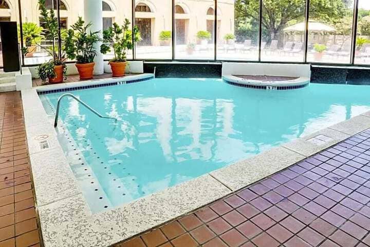 Pool 19 of 41