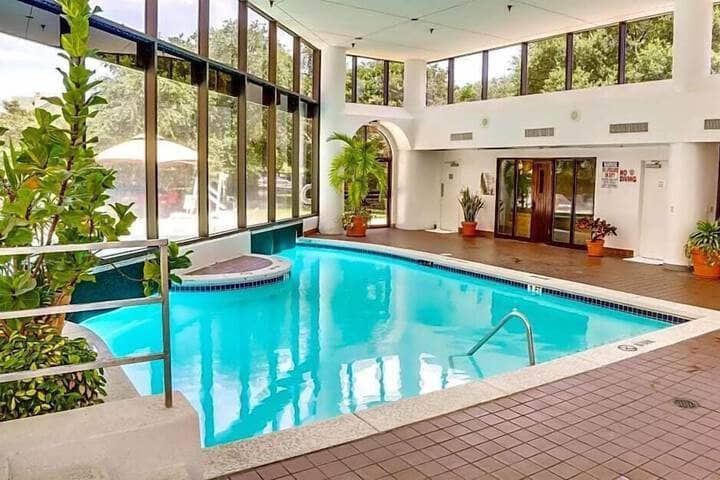 Pool 21 of 41
